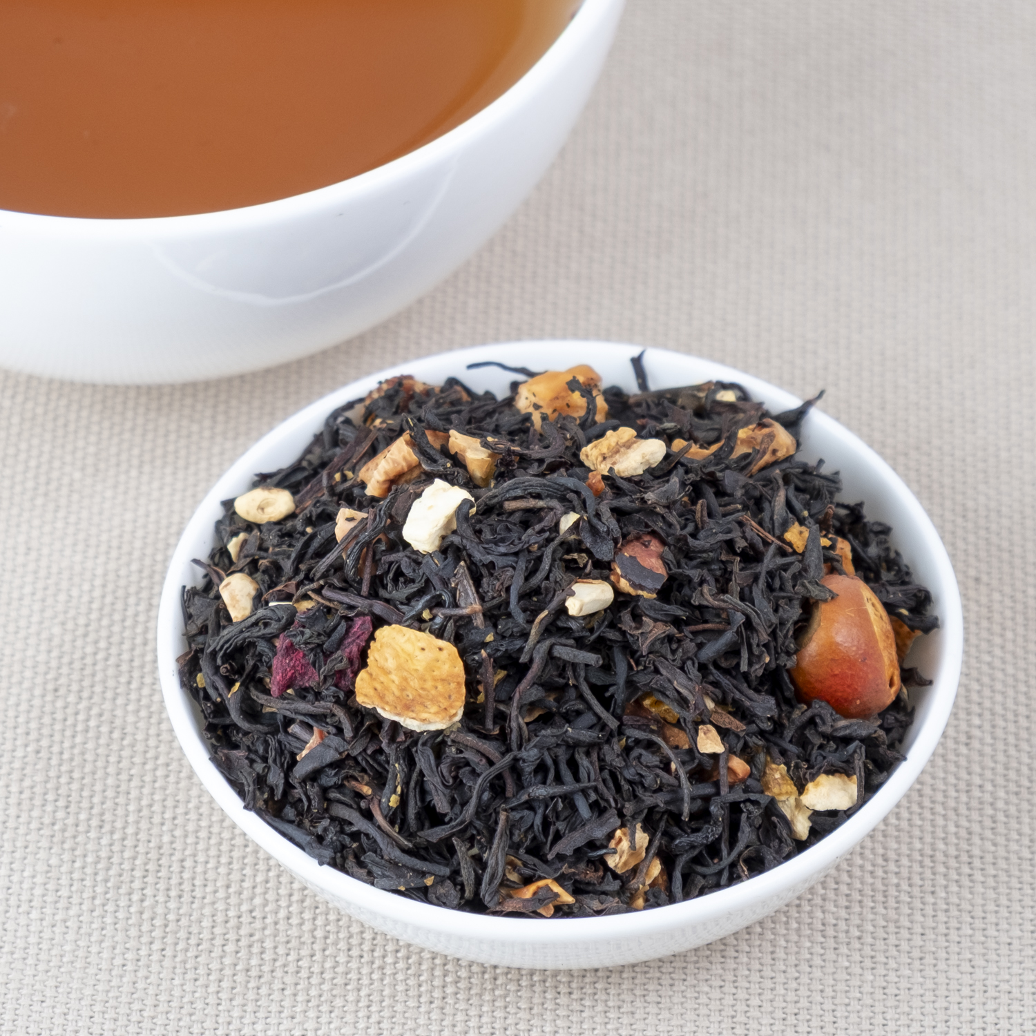 Black tea, apricots-passion fruit-grenadine
